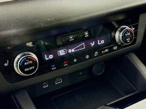 Used 2022 Mitsubishi Outlander SEL AWD/4WD image 18