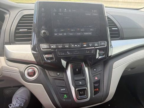 Used 2019 Honda Odyssey EX image 8