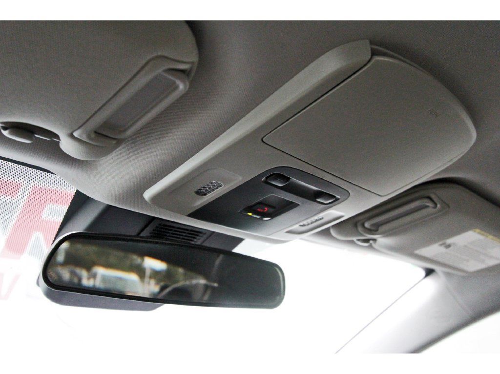 Used 2025 Toyota Camry LE FWD image 25
