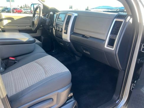 Used 2011 RAM 1500 Classic SLT w/ Luxury Group AWD/4WD image 33