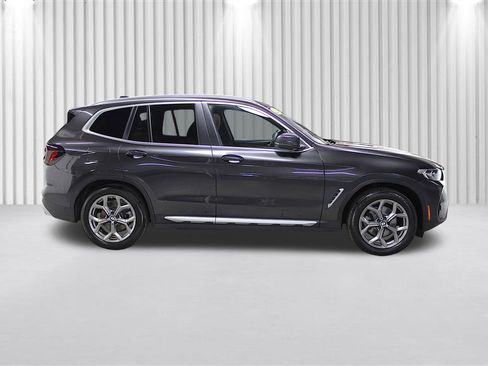 Used 2024 BMW X3 xDrive30i w/ Premium Package w/ZPA AWD/4WD image 2