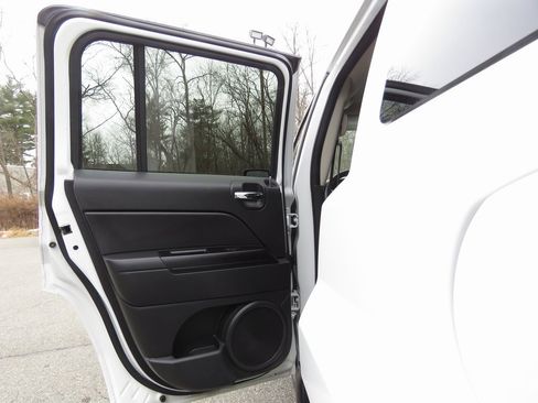 Used 2017 Jeep Patriot Sport w/ Power Value Group image 18