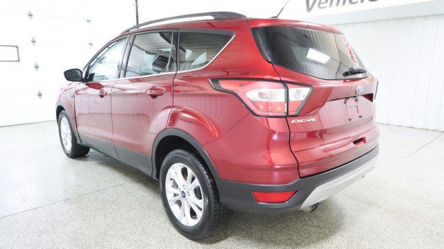 Used 2017 Ford Escape SE w/ Equipment Group 201A FWD image 3