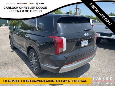 Used 2024 Hyundai Palisade Calligraphy FWD image 9