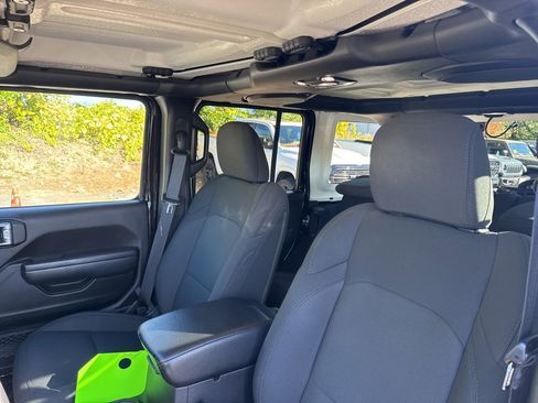 Certified 2022 Jeep Wrangler Unlimited Sport image 5