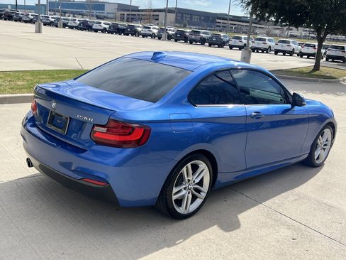 Used 2017 BMW 230i Coupe image 10