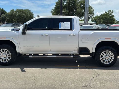 Certified 2024 GMC Sierra 2500 SLT w/ Max Trailering Package AWD/4WD image 4
