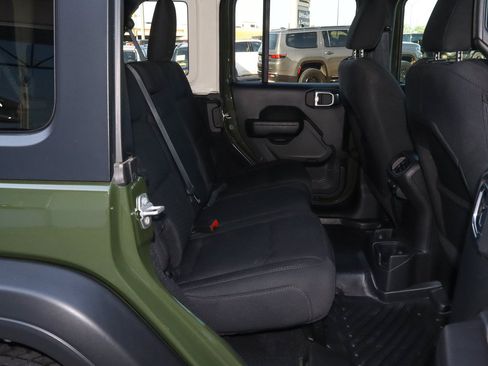 Used 2020 Jeep Wrangler Unlimited Sport S AWD/4WD image 24