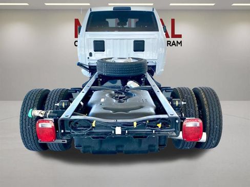 New 2026 RAM 5500 Tradesman AWD/4WD image 7