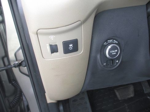 Used 2013 Kia Soul ! FWD image 13