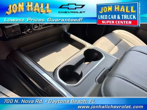 Used 2025 Chevrolet Silverado 3500 LTZ w/ LTZ Convenience Package AWD/4WD image 28