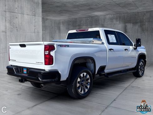 Used 2024 Chevrolet Silverado 2500 Custom w/ Custom Value Package AWD/4WD image 5