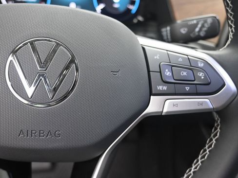 New 2026 Volkswagen Atlas SE FWD image 14