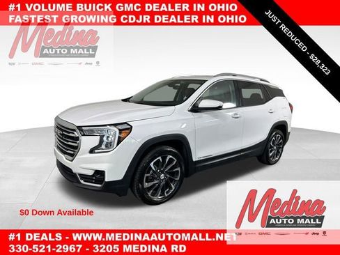 Used 2023 GMC Terrain SLT AWD/4WD image 1