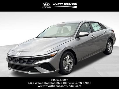 New 2025 Hyundai Elantra SE