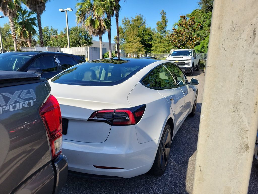 Used 2023 Tesla Model 3 Standard Range RWD image 3