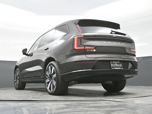 New 2025 Volvo EX90 Ultra image 12