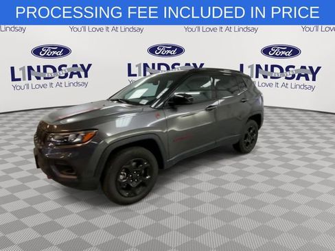 Used 2023 Jeep Compass Trailhawk image 4