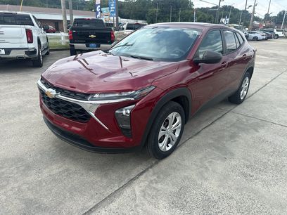 Used 2024 Chevrolet Trax LS w/ Driver Confidence Package