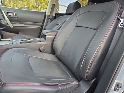 Used 2011 Nissan Rogue SV w/ SL Pkg image 22