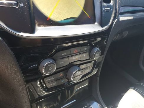 Used 2022 Chrysler 300 S RWD image 27