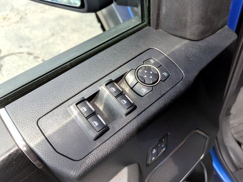 Used 2018 Ford F150 Raptor w/ Equipment Group 802A Luxury image 12