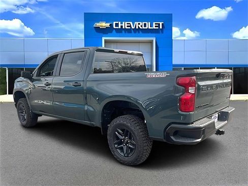 New 2026 Chevrolet Silverado 1500 Custom Trail Boss w/ LPO, Dark Essentials Package image 5