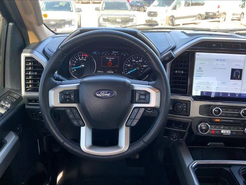 Certified 2022 Ford F250 Lariat w/ Lariat Ultimate Package image 5