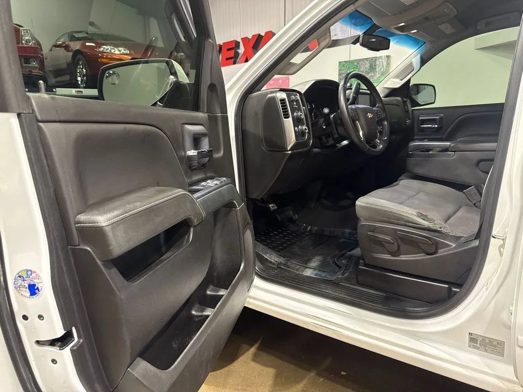 Used 2019 Chevrolet Silverado 2500 LT AWD/4WD image 58