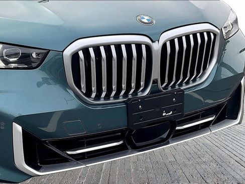 Used 2025 BMW X5 xDrive40i w/ Executive Package AWD/4WD image 32