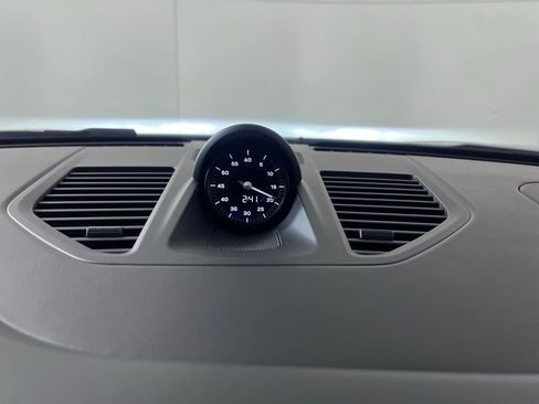 Certified 2025 Porsche 911 Carrera RWD image 26