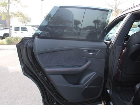 Used 2026 Audi Q8 Prestige image 32