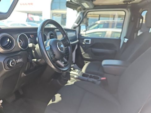 Used 2022 Jeep Wrangler Unlimited Sport AWD/4WD image 13