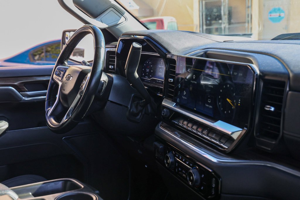 Used 2025 Chevrolet Silverado 1500 LT Trail Boss w/ Protection Package AWD/4WD image 21
