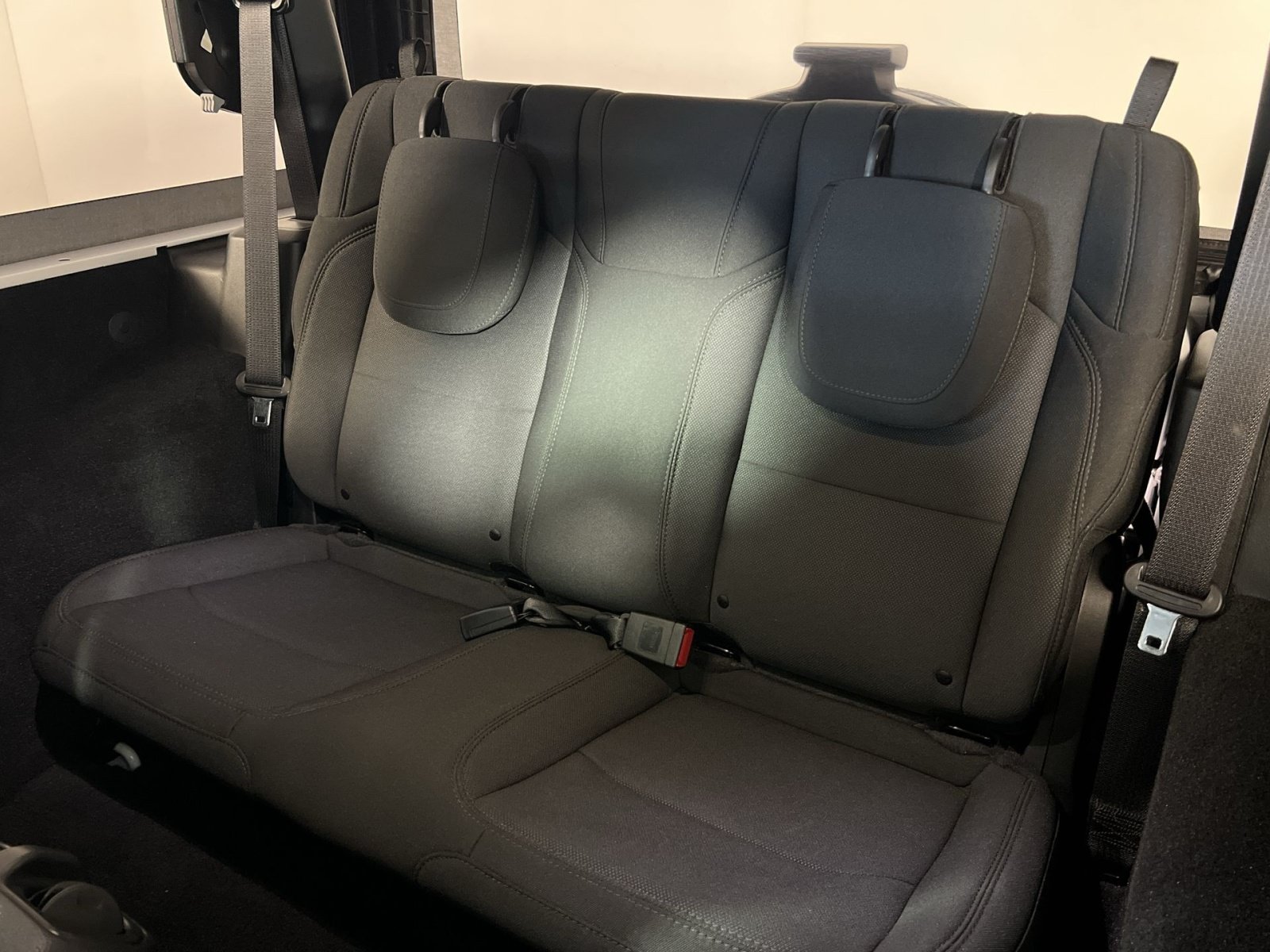 Used 2023 Jeep Wrangler Sport AWD/4WD image 25