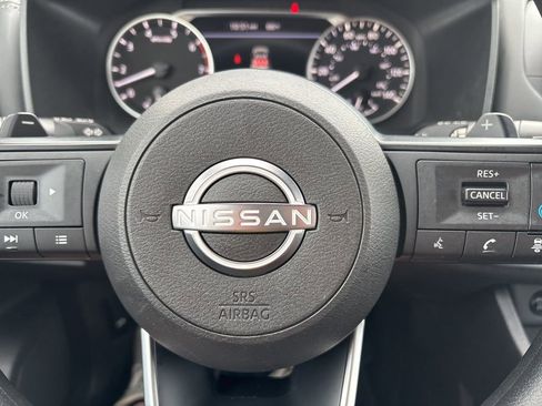 Used 2024 Nissan Rogue SV image 23