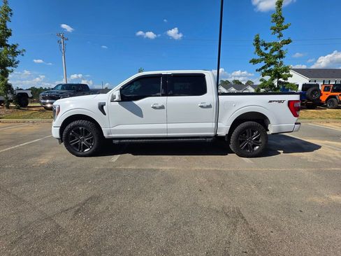 Used 2022 Ford F150 Lariat w/ Equipment Group 502A High AWD/4WD image 2