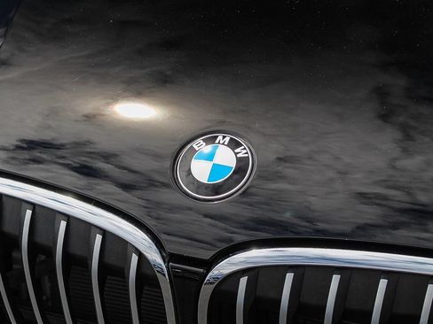 Used 2019 BMW X1 xDrive28i w/ Convenience Package AWD/4WD image 6