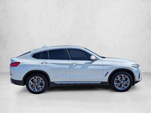 Used 2022 BMW X4 xDrive30i w/ Parking Assistance Package AWD/4WD image 4