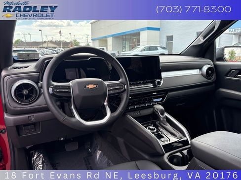 Used 2024 Chevrolet Colorado LT w/ LT Convenience Package III AWD/4WD image 15