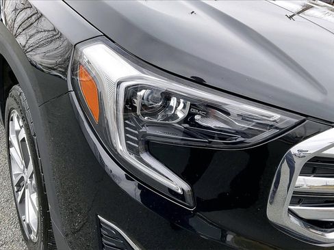 Used 2020 GMC Terrain SLT w/ Preferred Package image 32