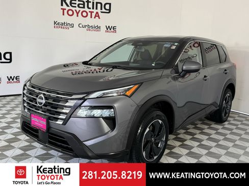 Used 2024 Nissan Rogue SV image 8