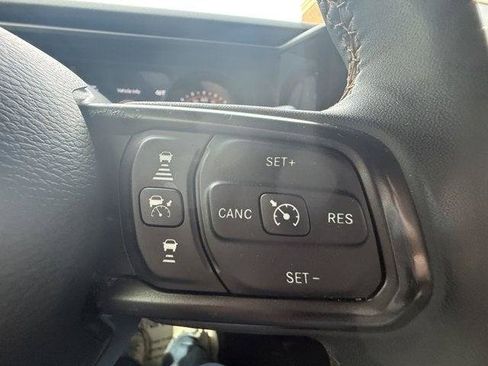 Used 2024 Jeep Gladiator Sport AWD/4WD image 22