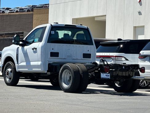 New 2026 Ford F350 XL w/ XL Chrome Package RWD image 5