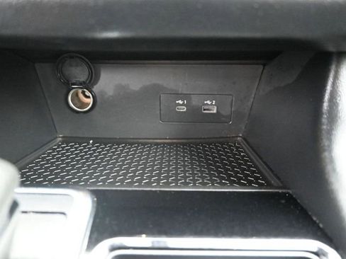 Used 2023 Nissan Pathfinder SV image 17