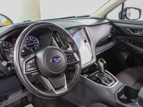 Used 2025 Subaru Outback Premium AWD/4WD image 22