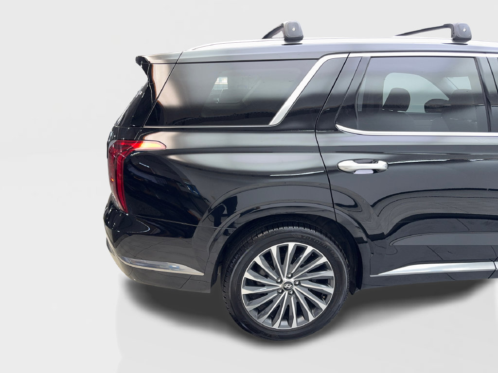 Used 2023 Hyundai Palisade Calligraphy w/ Cargo Package AWD/4WD image 18