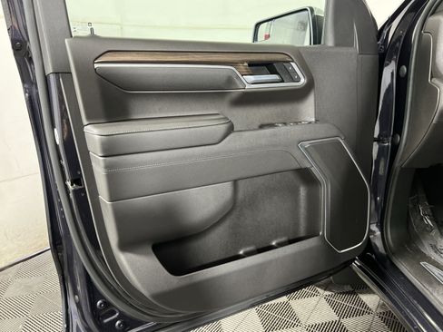 Used 2022 Chevrolet Silverado 1500 LT AWD/4WD image 14