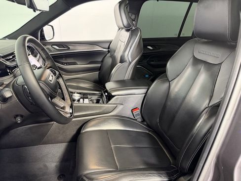 Certified 2022 Jeep Grand Cherokee Overland w/ Advanced Protech Group III image 24