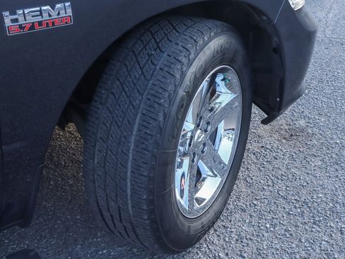 Used 2018 RAM 1500 Express image 40